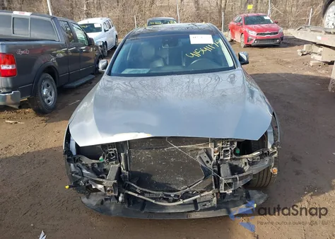 2015 Hyundai Genesis 3.8 из США, поврежденный, VIN KMHGN4JE8FU069453